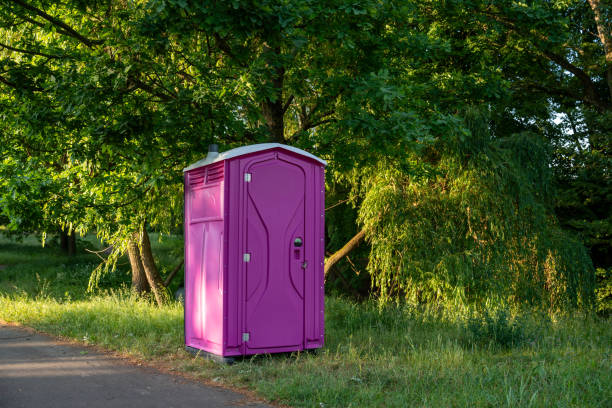 Best Luxury portable toilet rental  in King, WI